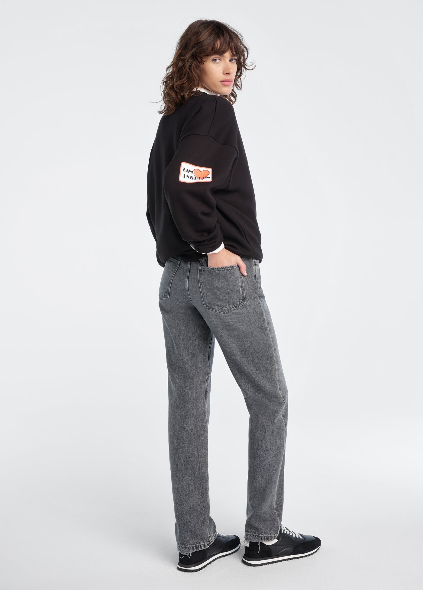 THE NWT LA SWEATSHIRT