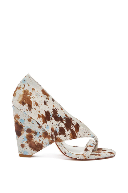 AKIRA GOLD BRONNIE COW CHUNKY THONG SANDAL