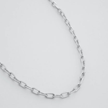 greta chain necklace