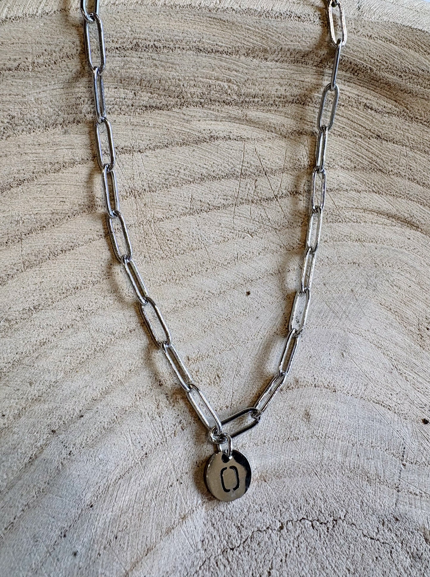 letter paperclip chain necklace - o