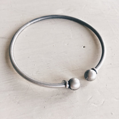 rounded ends cuff