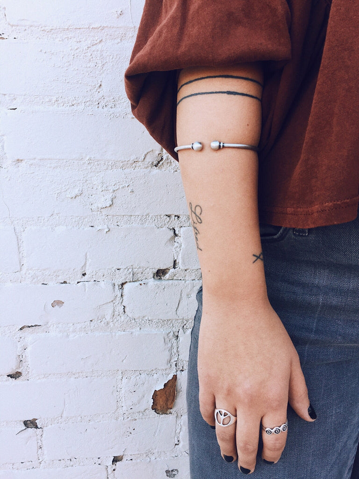 rounded ends cuff