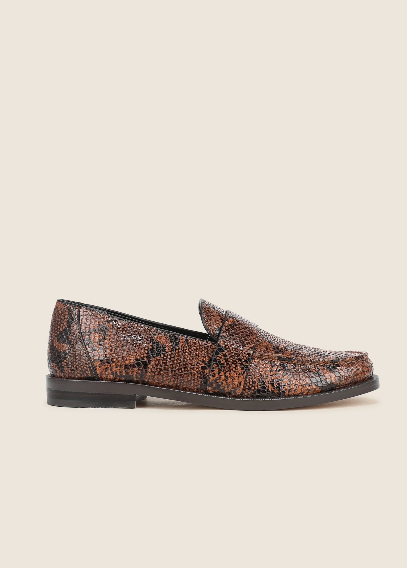 THE LOLA LOAFER