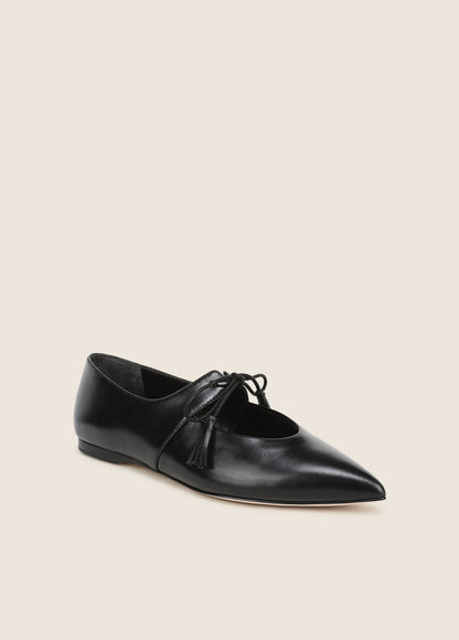 THE LILY TASSEL FLAT
