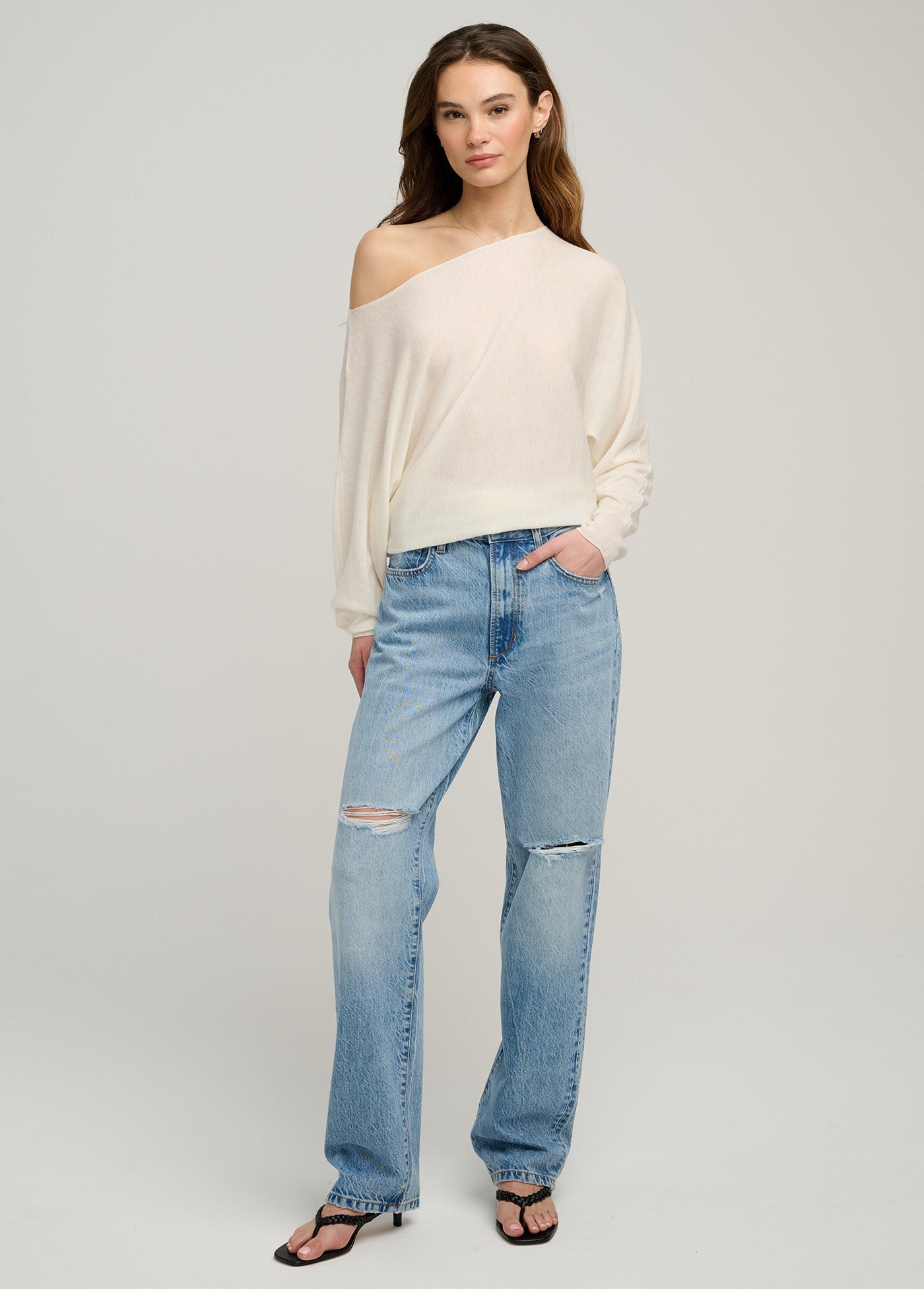 THE EFFORTLESS SWEATER