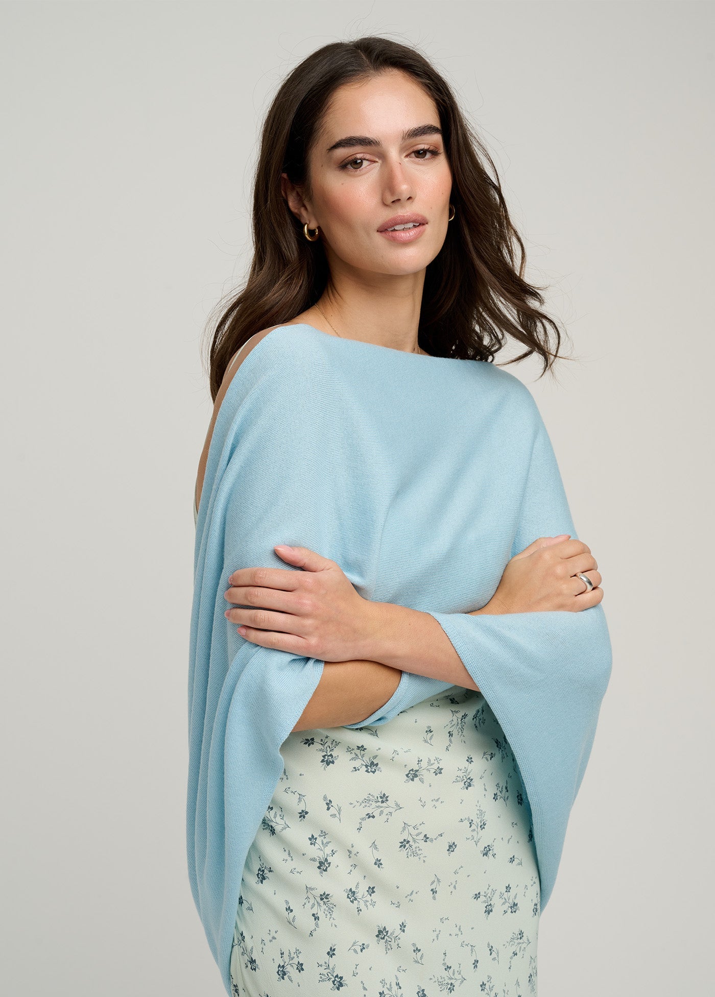 THE LIGHTWEIGHT KNIT WRAP SCARF