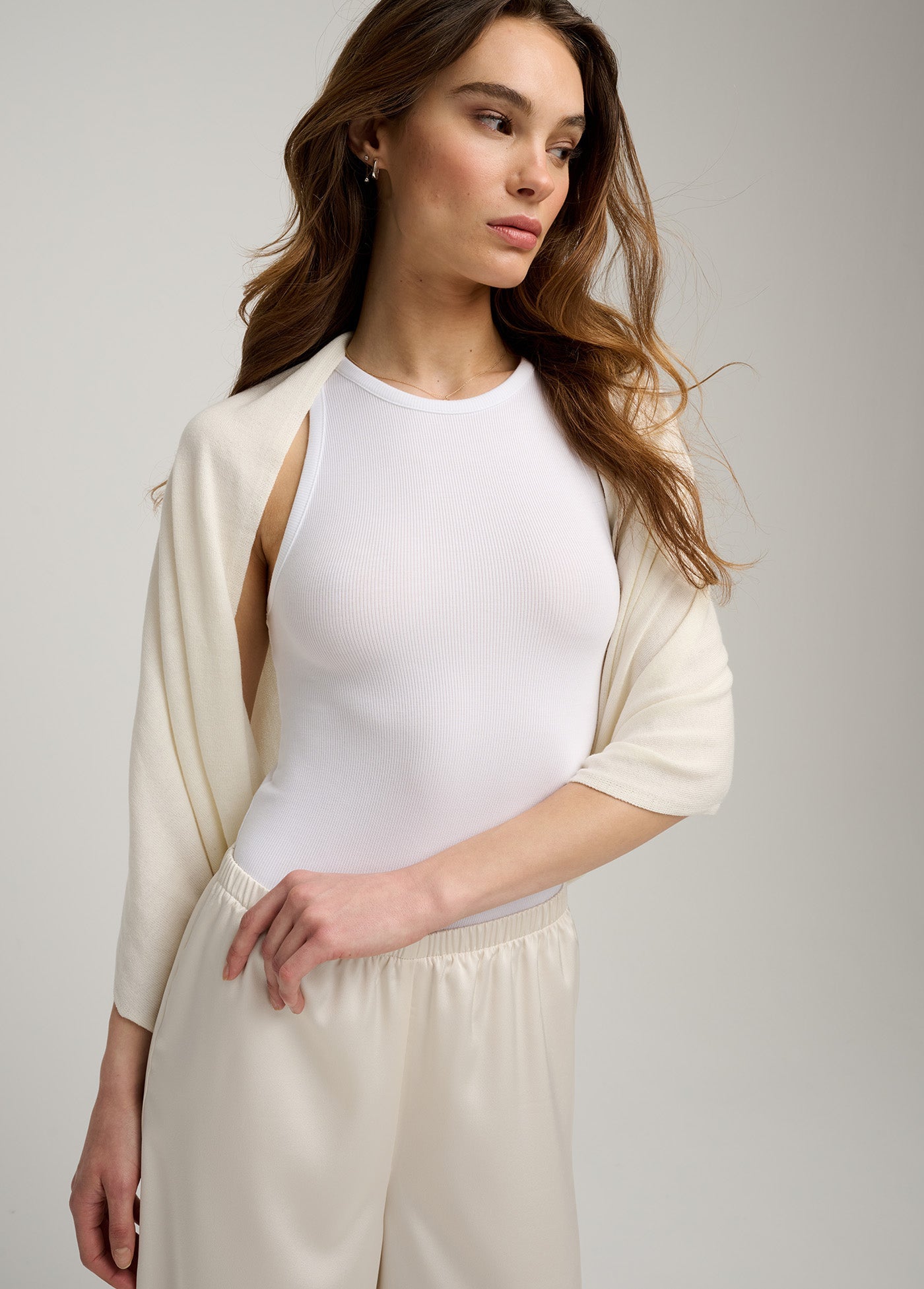 THE LIGHTWEIGHT KNIT WRAP SCARF