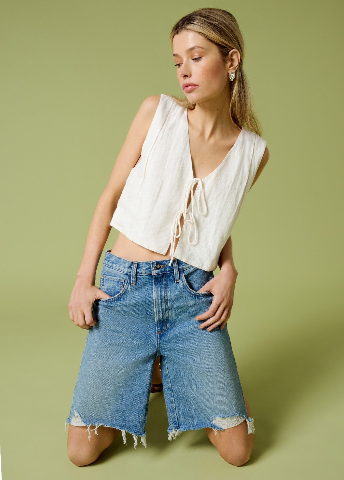 THE TOMMY LOW SLUNG BERMUDA