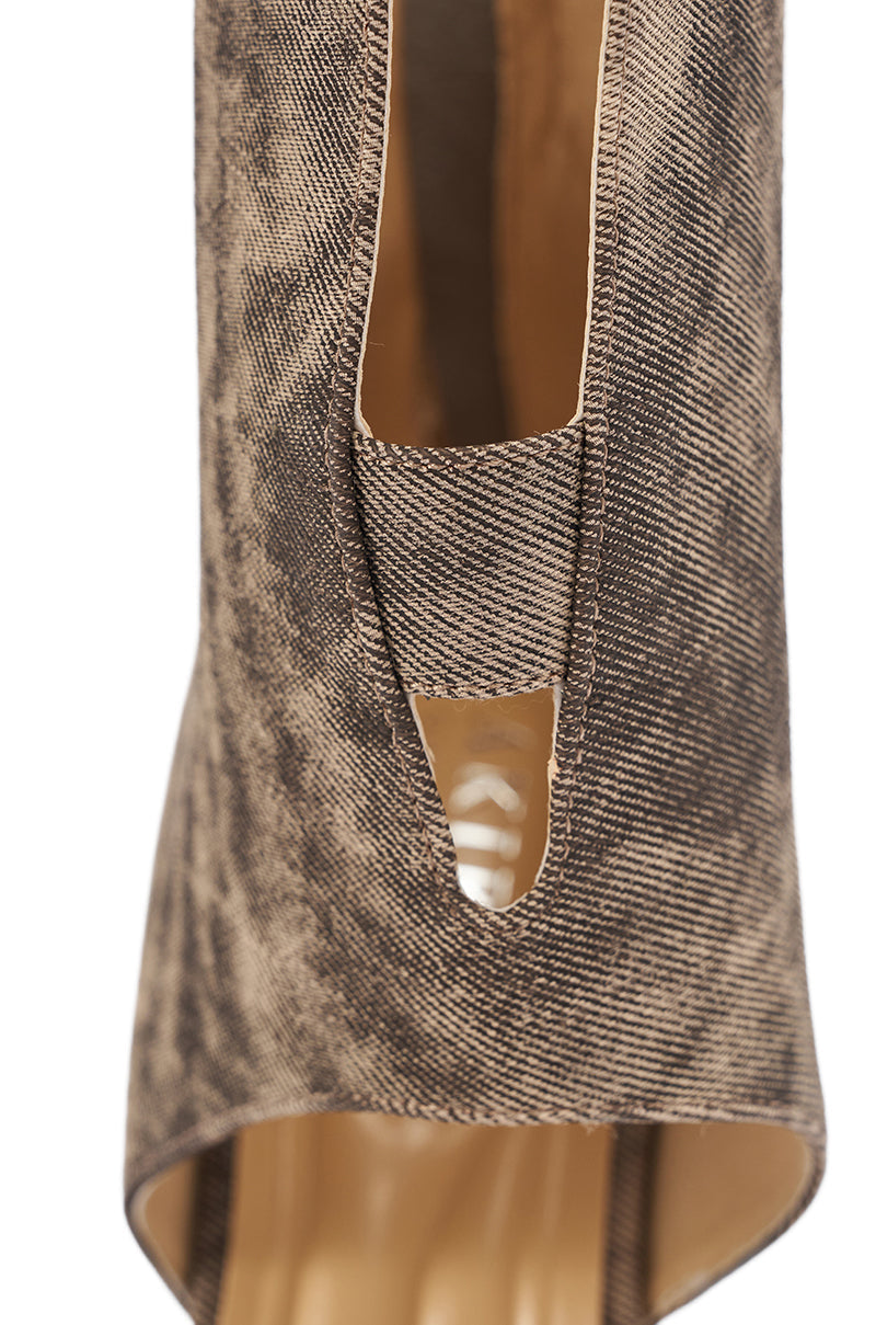 AKIRA GOLD RAFFAELLO BROWN WOVEN ROUND TOE WEDGE SANDAL