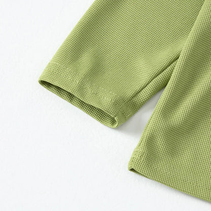 Children's solid color POLO shirt boy handsome fashion sports T-shirt girl lapel casual and comfortable half sleeve.