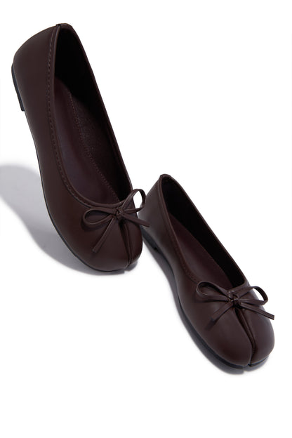 Zyra Split Toe Flats - Brown