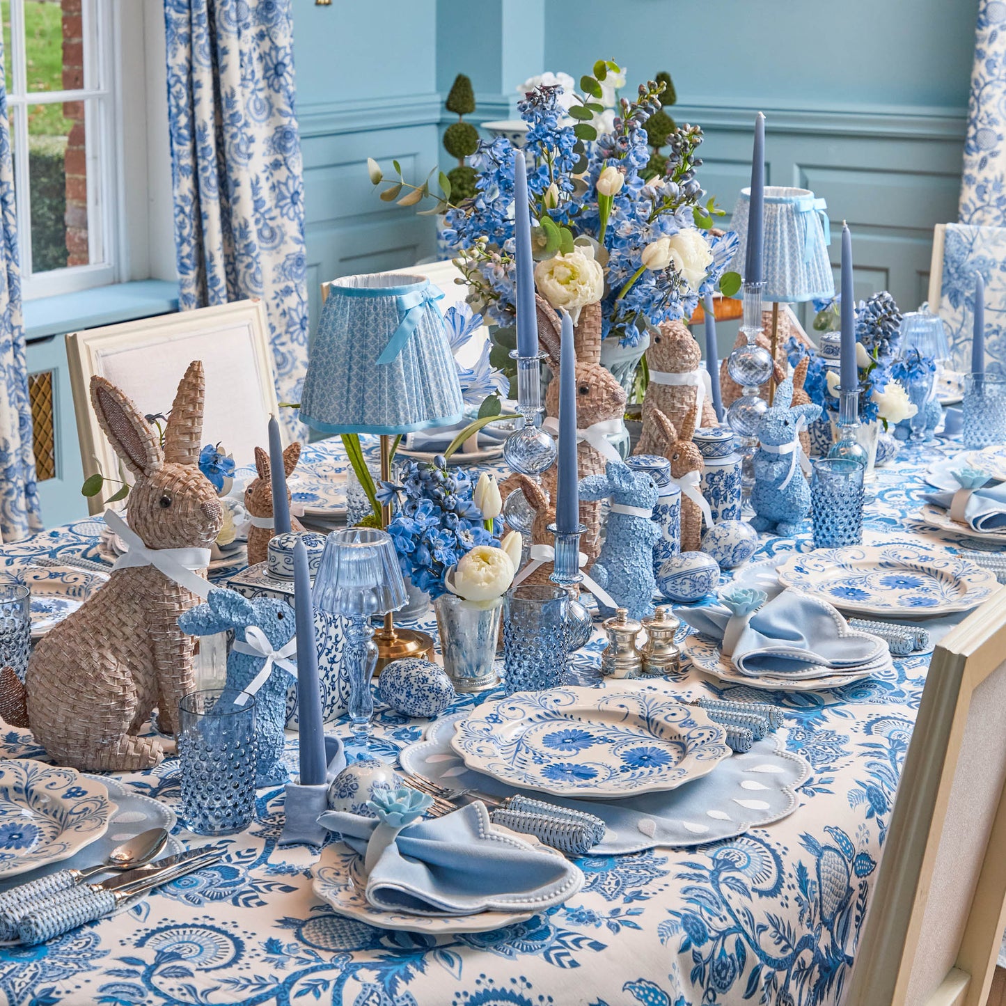 Blue Flowers Dinner Plates (Set of 4)