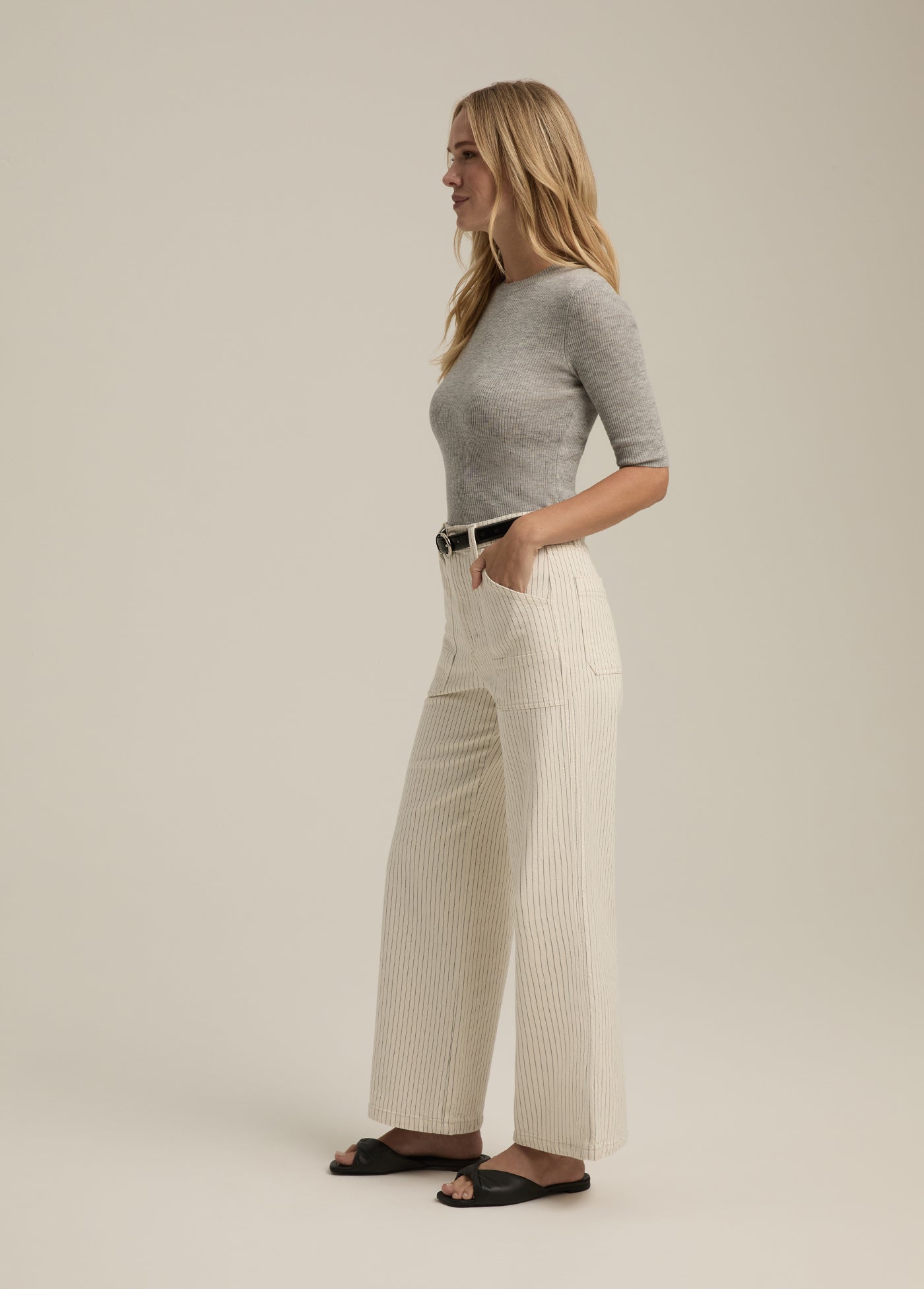 THE AMELIA CREWNECK TOP