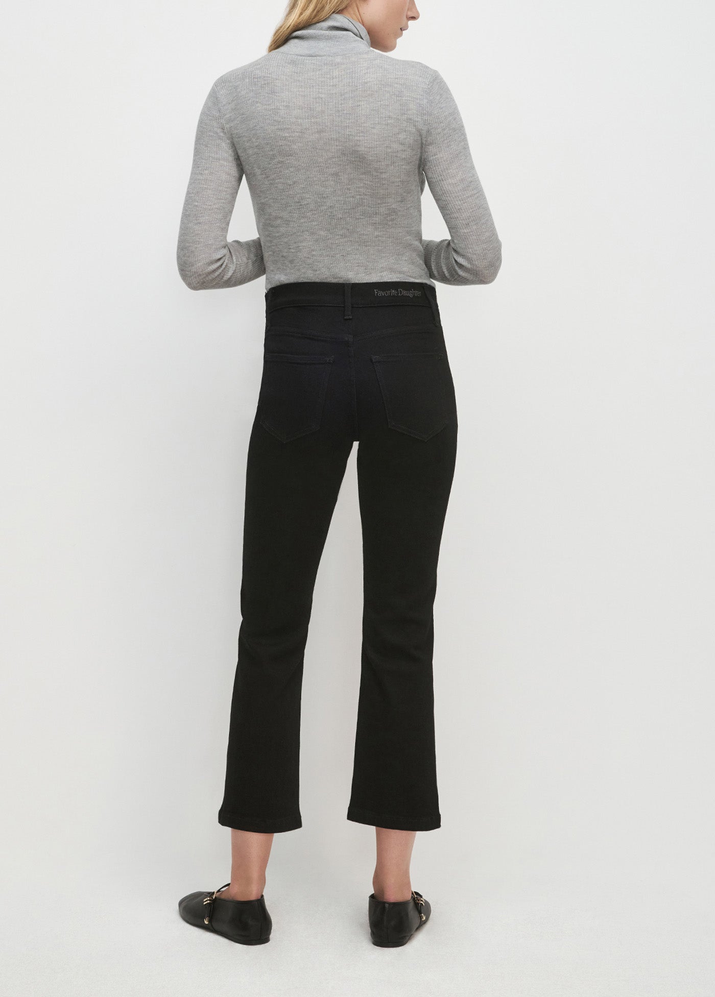 THE CROP BOOT MAMA