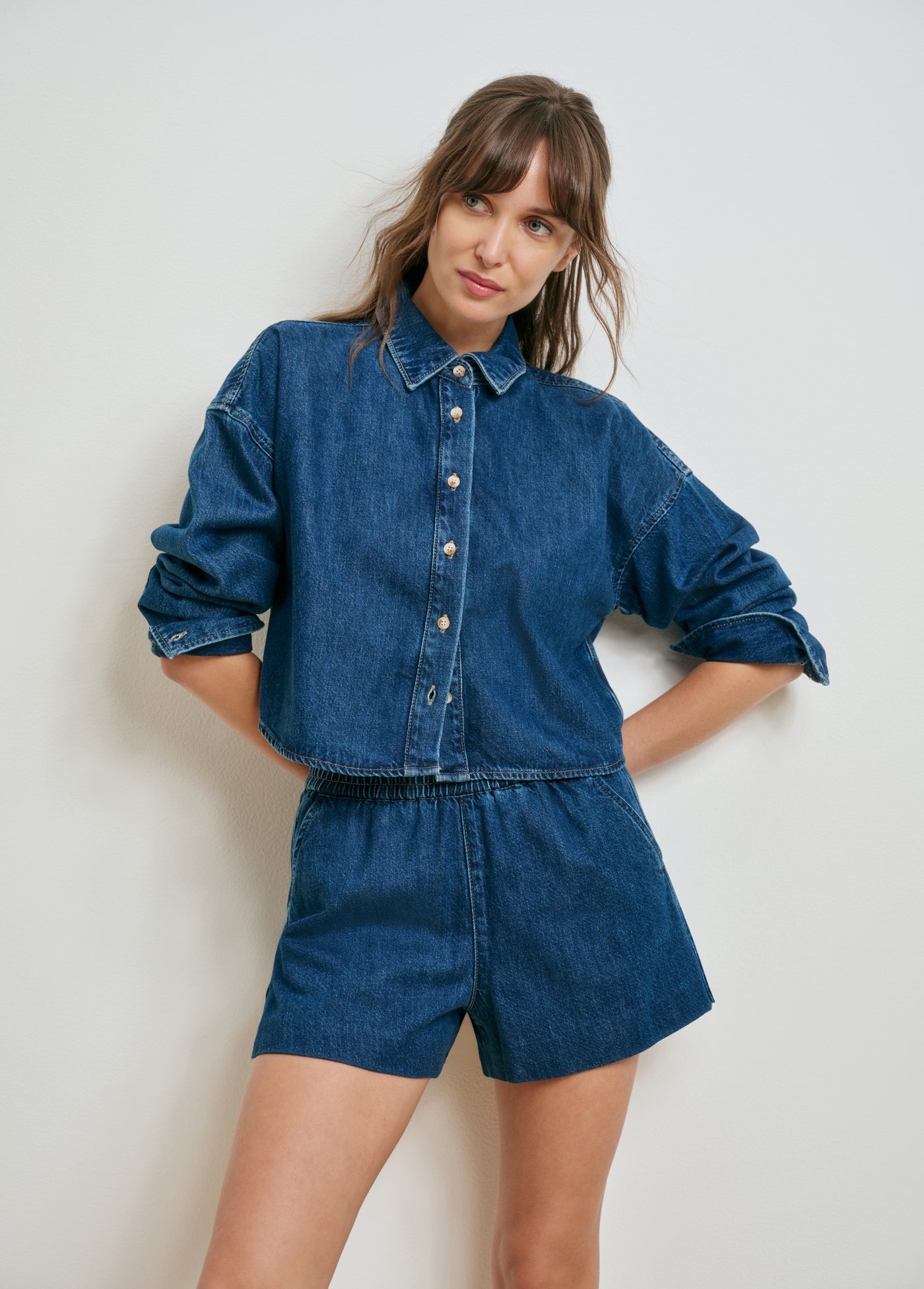 THE CROP EX-BOYFRIEND SHIRT