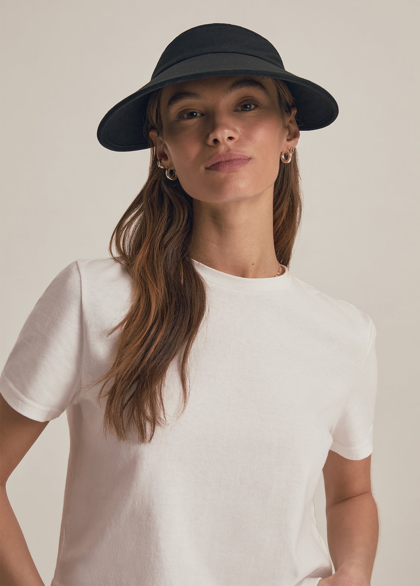 VISOR WITH EMBROIDERED LOGO