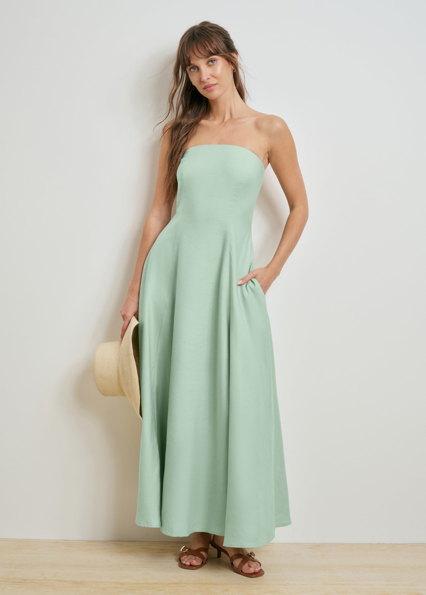 THE FAVORITE LINEN DRESS