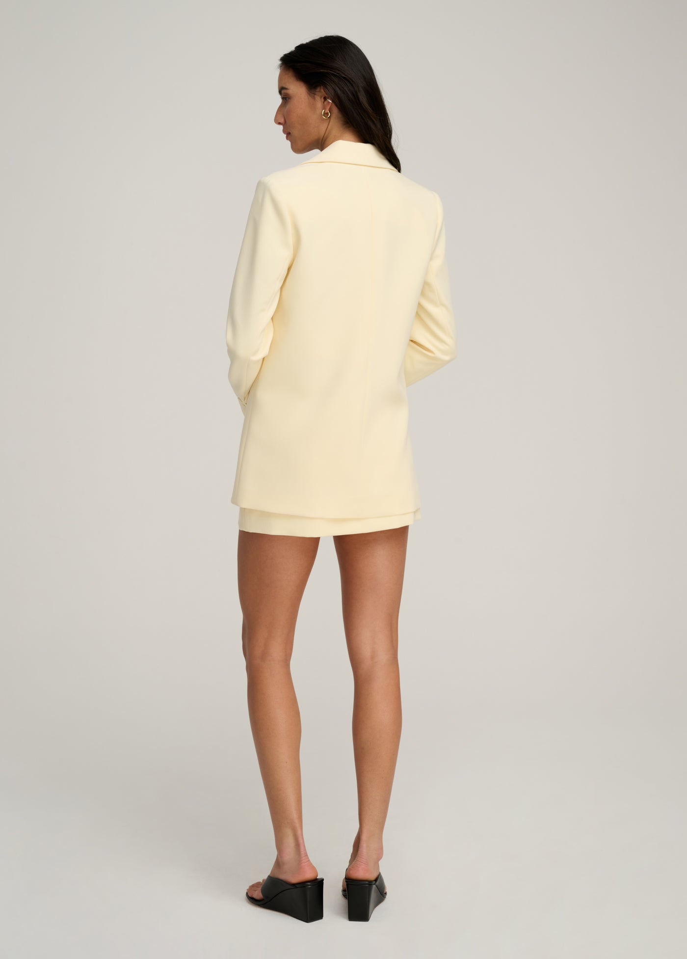 THE FAVORITE OVERSIZED BLAZER