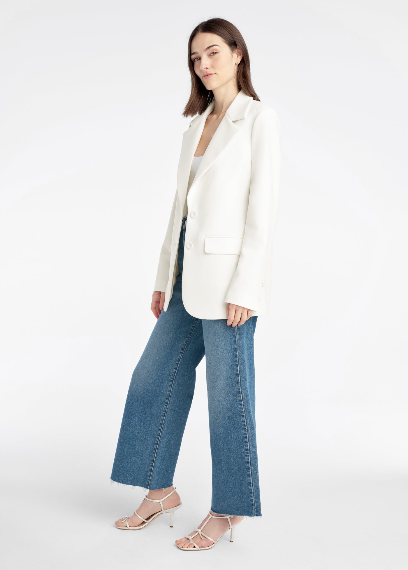 THE FAVORITE OVERSIZED BLAZER