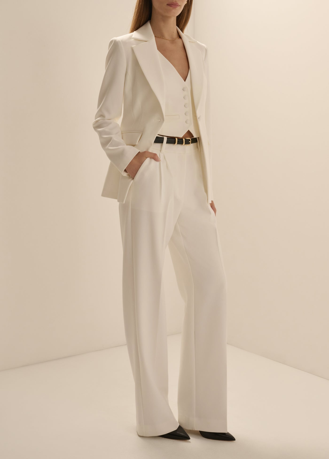 THE CLASSIC BLAZER