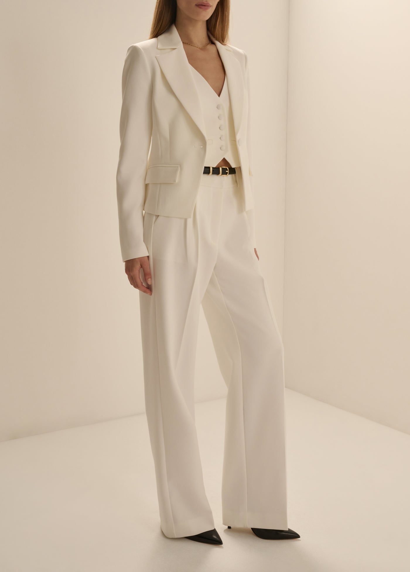 THE FAVORITE CROPPED BLAZER