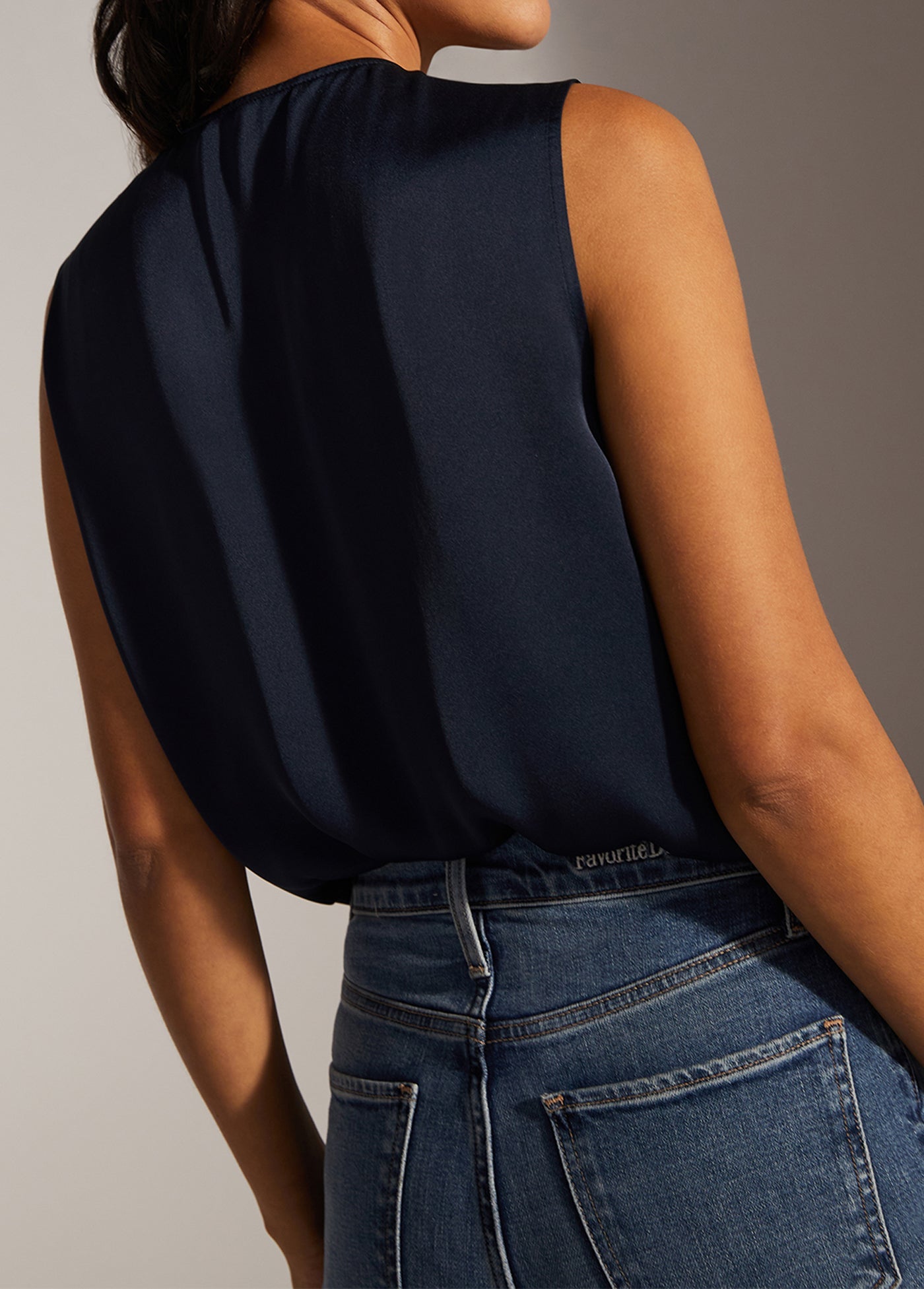 THE SLEEVELESS DATE BLOUSE