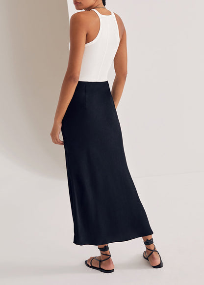 THE FAVORITE SKIRT