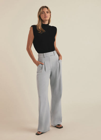 THE WHITNEY TOP