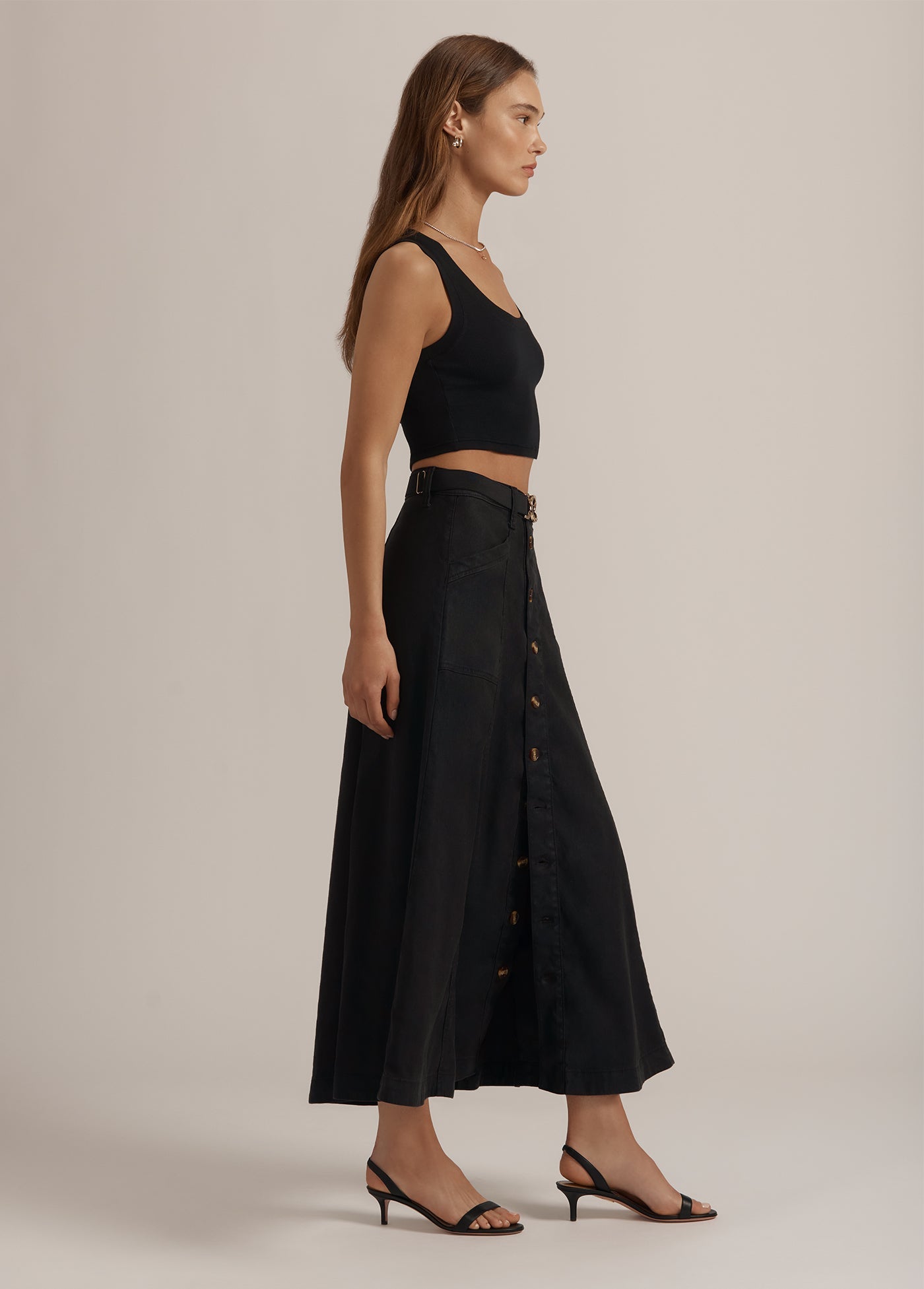 THE CUTTING IT CLOSE CROP TANK