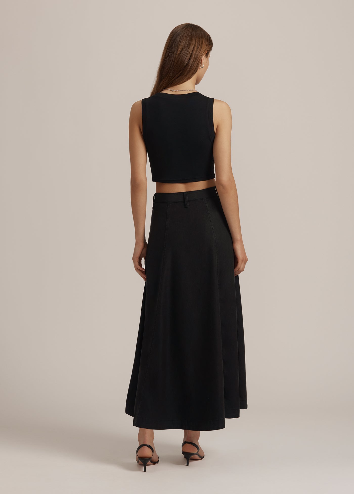 THE CUTTING IT CLOSE CROP TANK