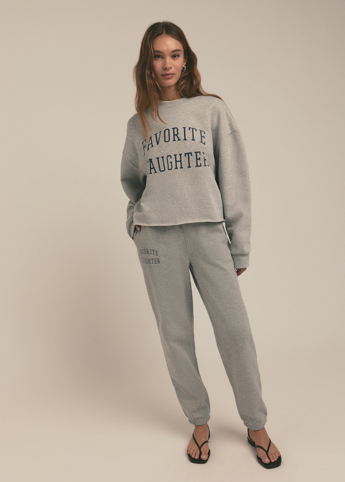THE CROPPED COLLEGIATE SWEATSHIRT