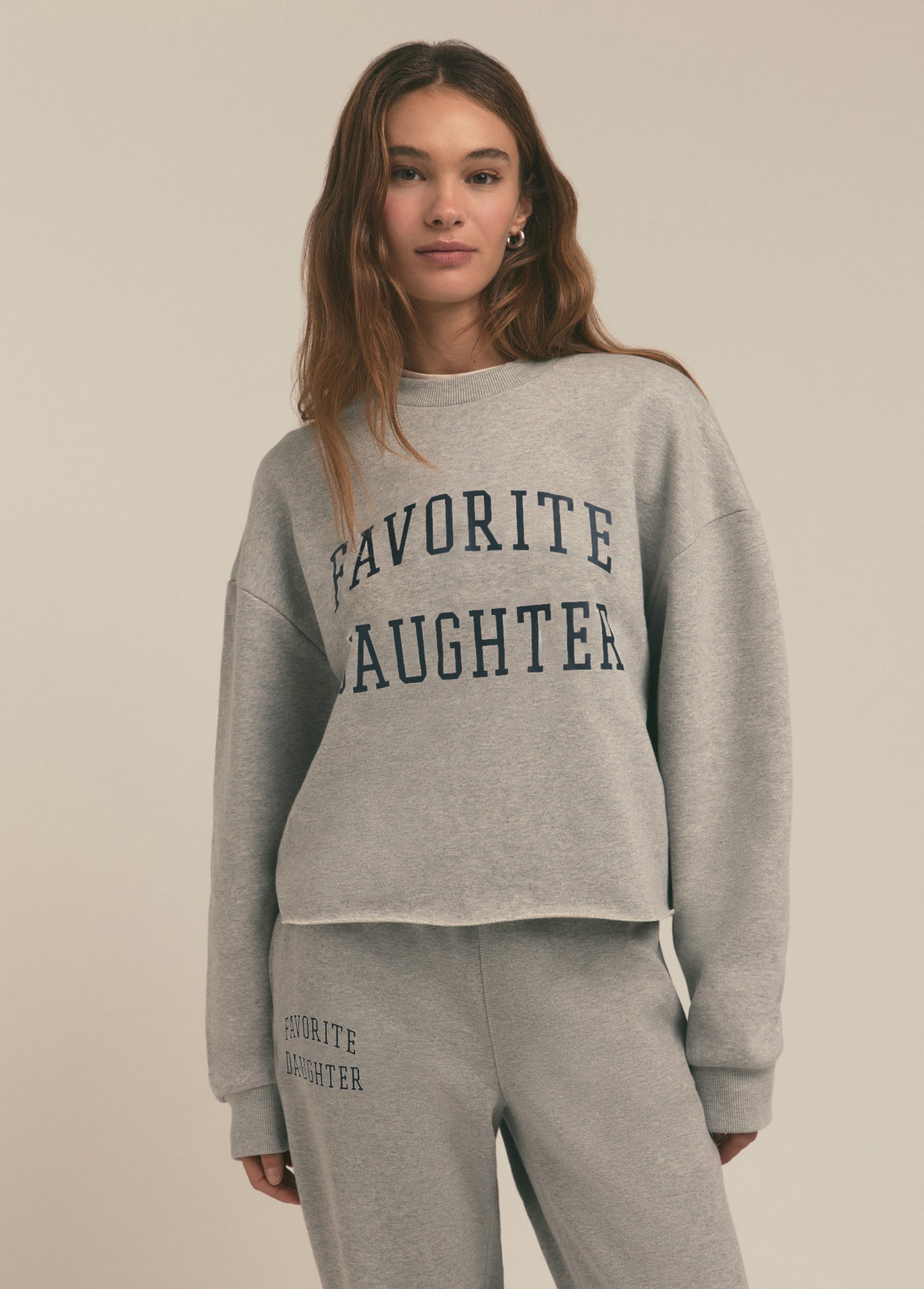 THE CROPPED COLLEGIATE SWEATSHIRT