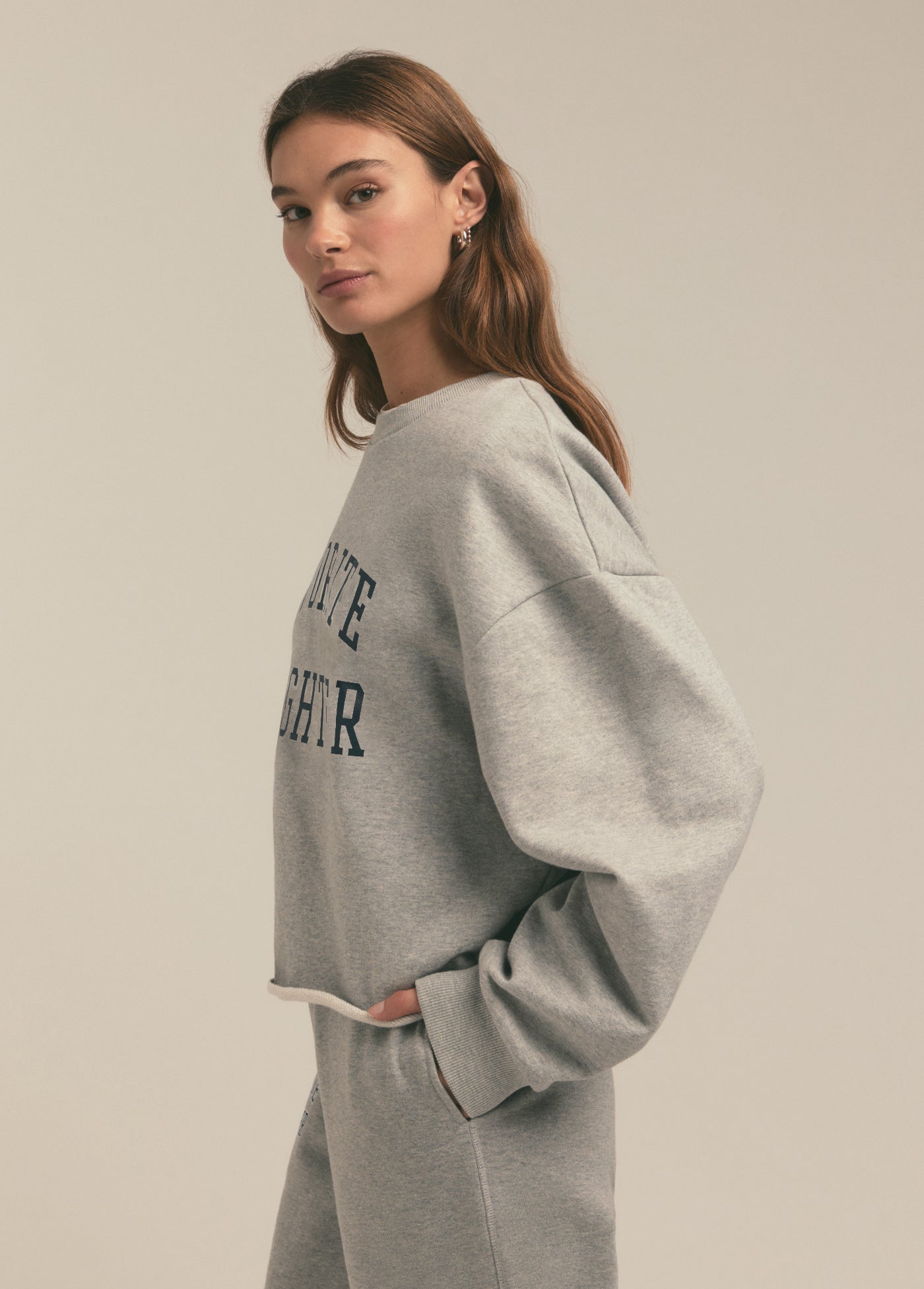 THE CROPPED COLLEGIATE SWEATSHIRT