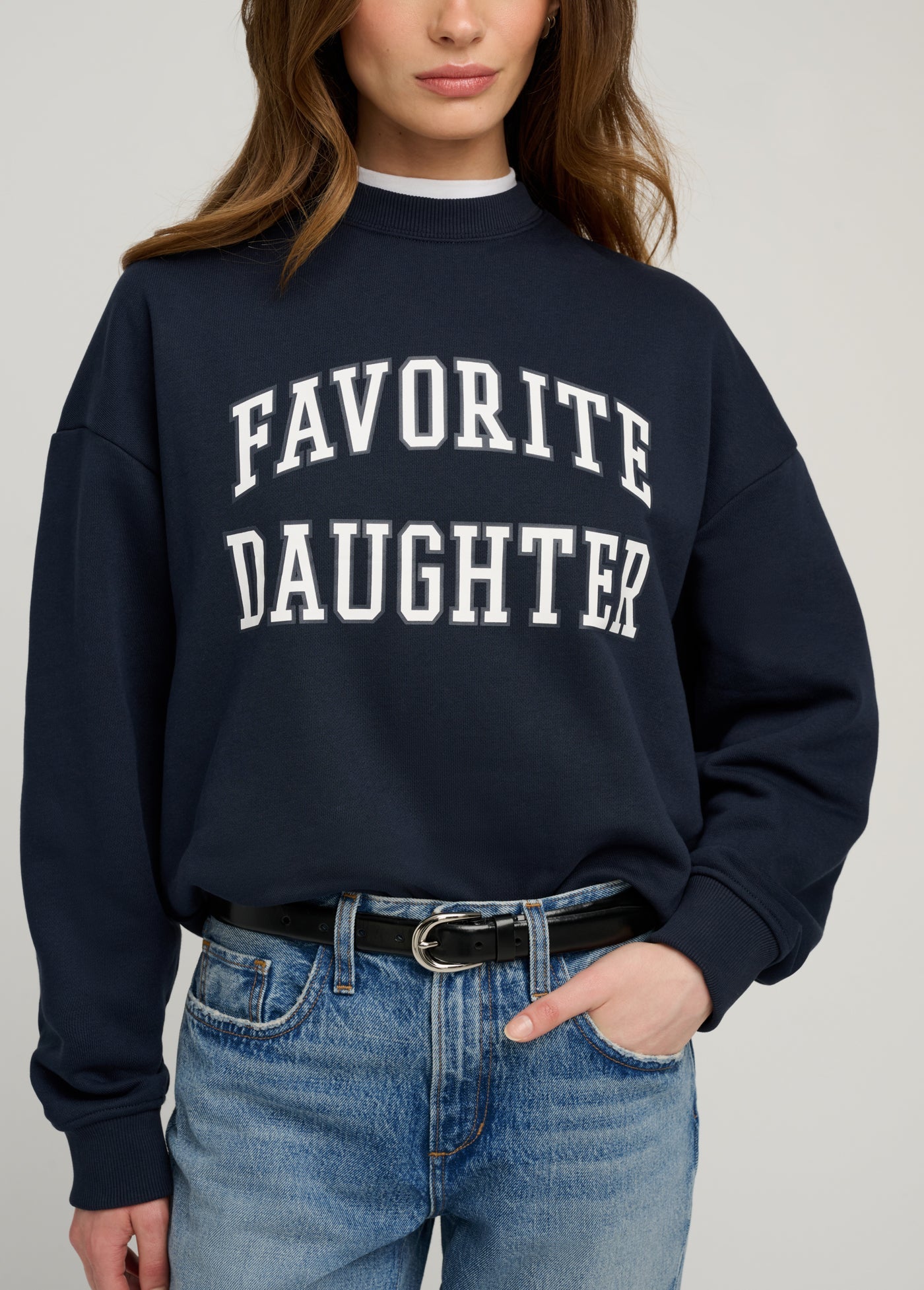 THE COLLEGIATE SWEATSHIRT