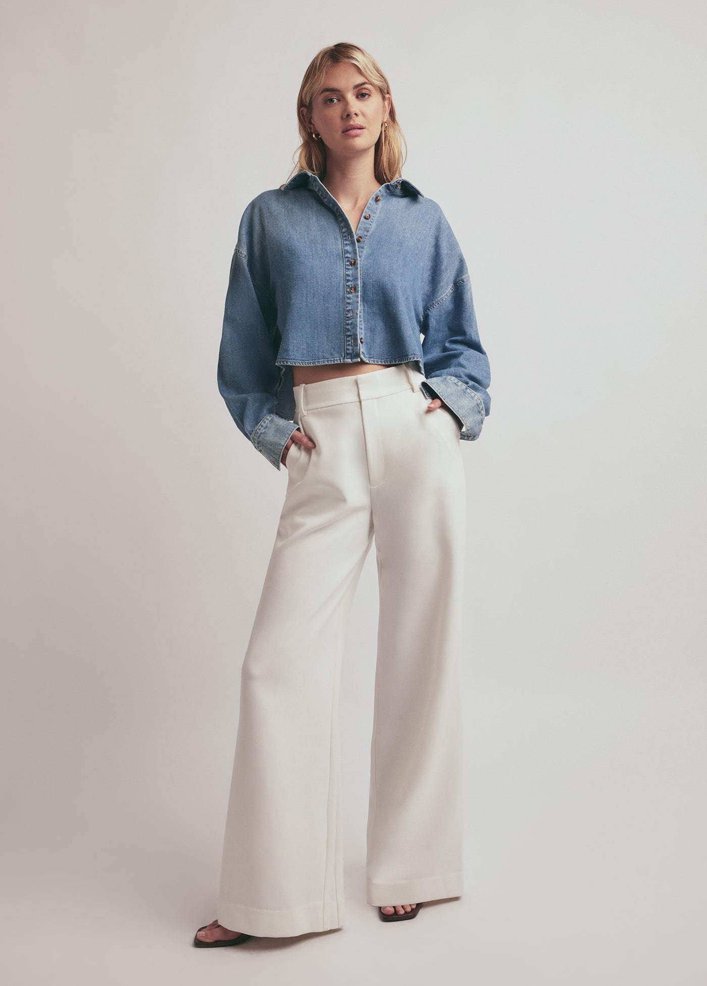 THE CROP EX-BOYFRIEND SHIRT