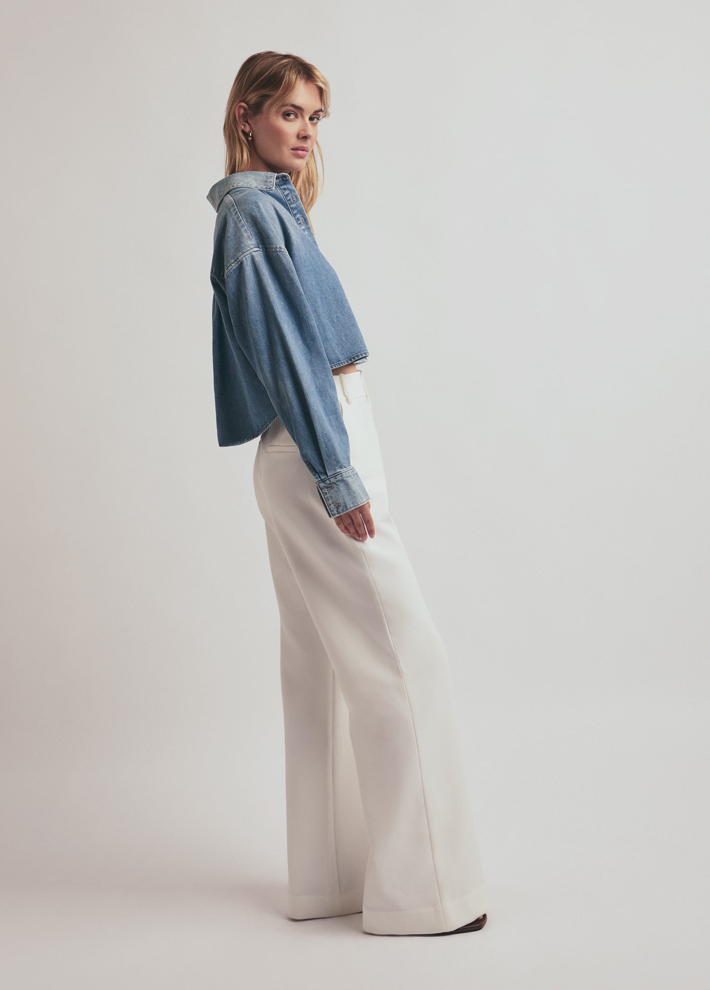 THE CROP EX-BOYFRIEND SHIRT