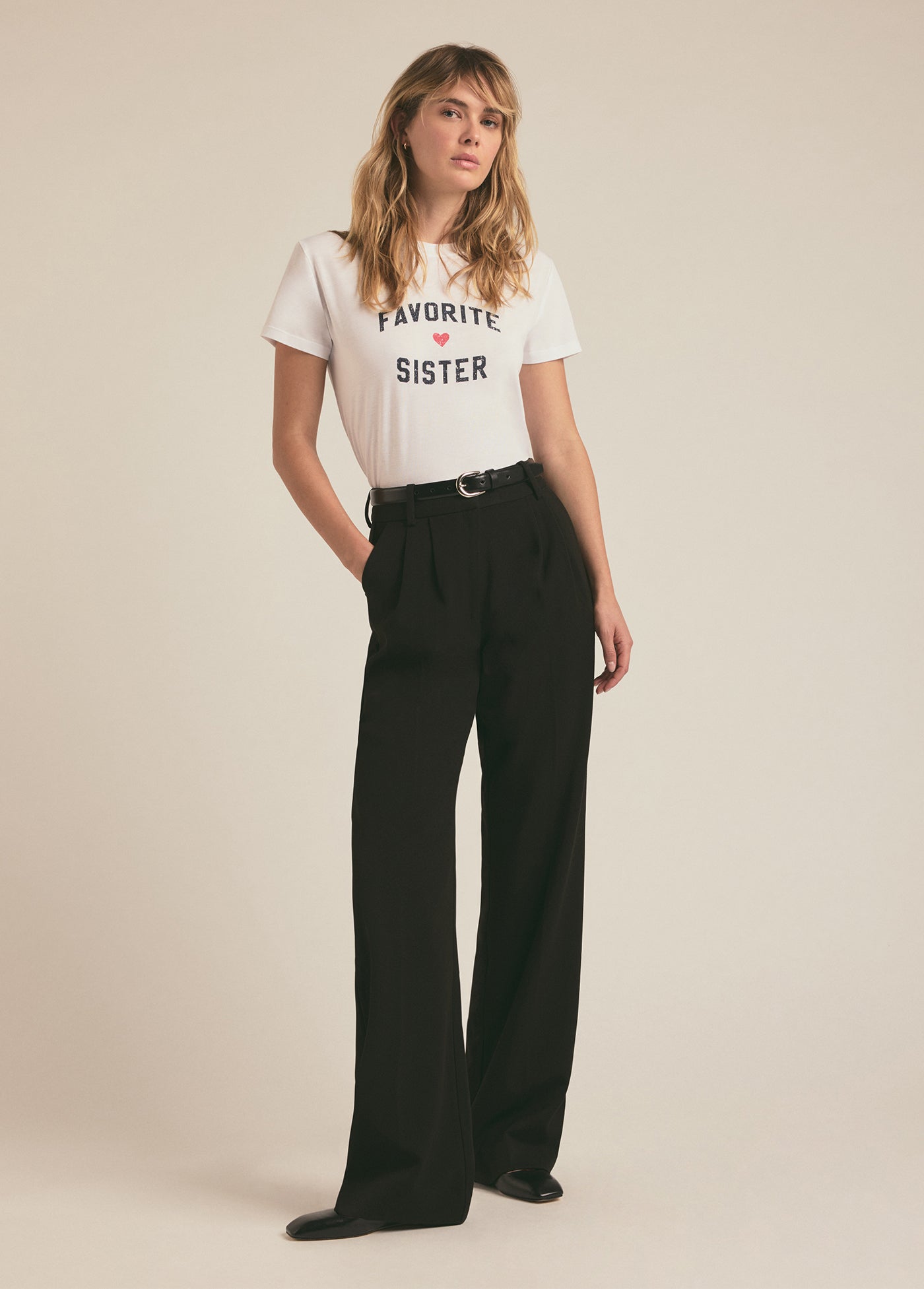 THE FAVORITE SISTER TEE