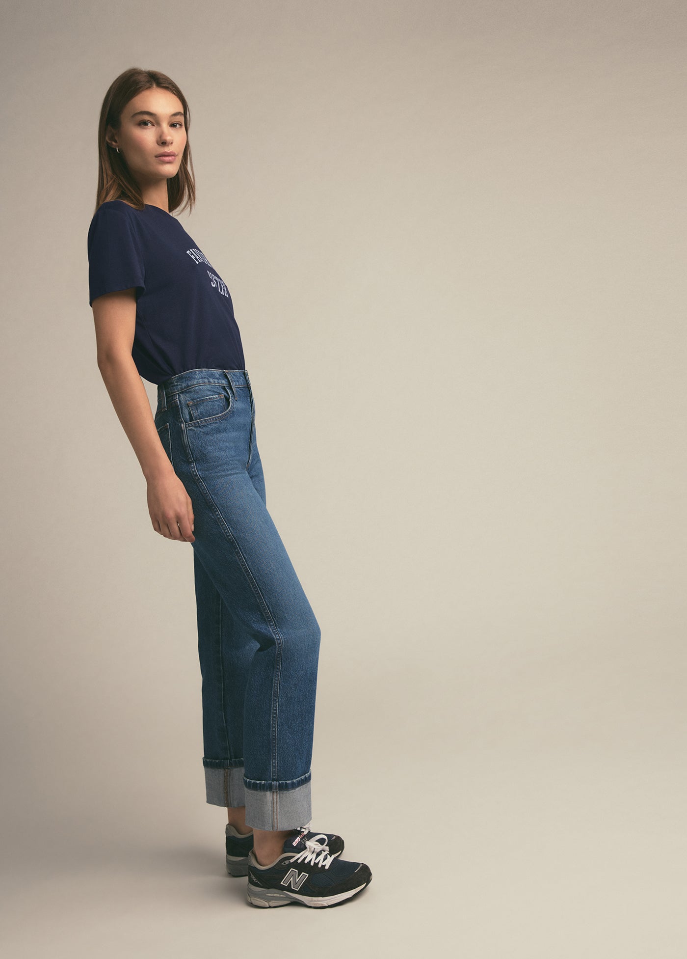 THE FAVORITE SISTER CROPPED COLLEGIATE TEE