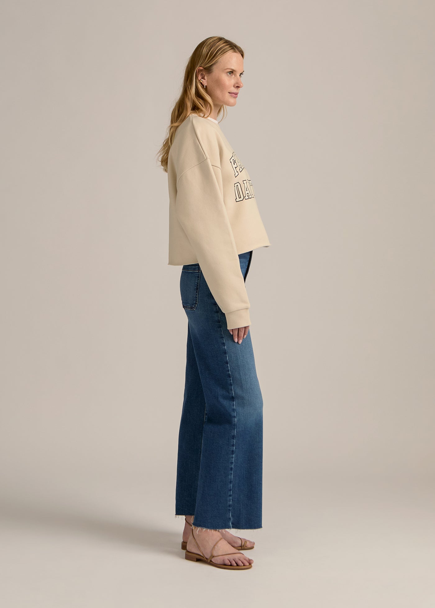 THE CROPPED COLLEGIATE SWEATSHIRT