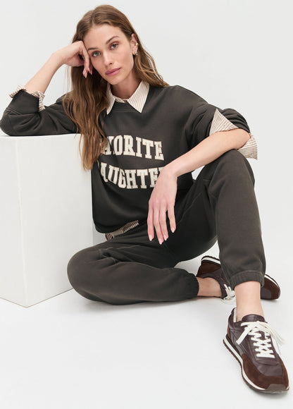 THE COLLEGIATE SWEATSHIRT