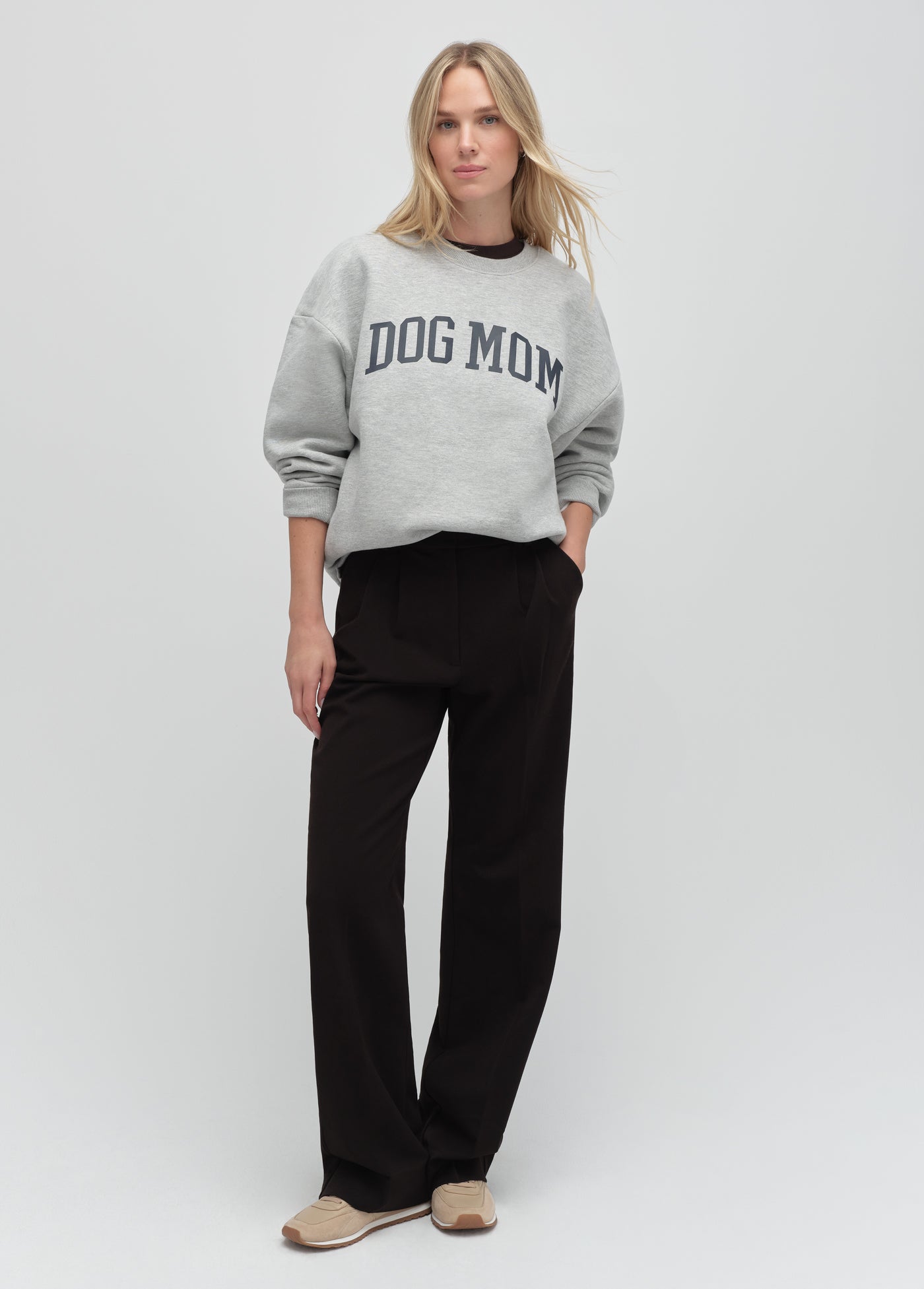 THE DOG MOM SWEATSHIRT