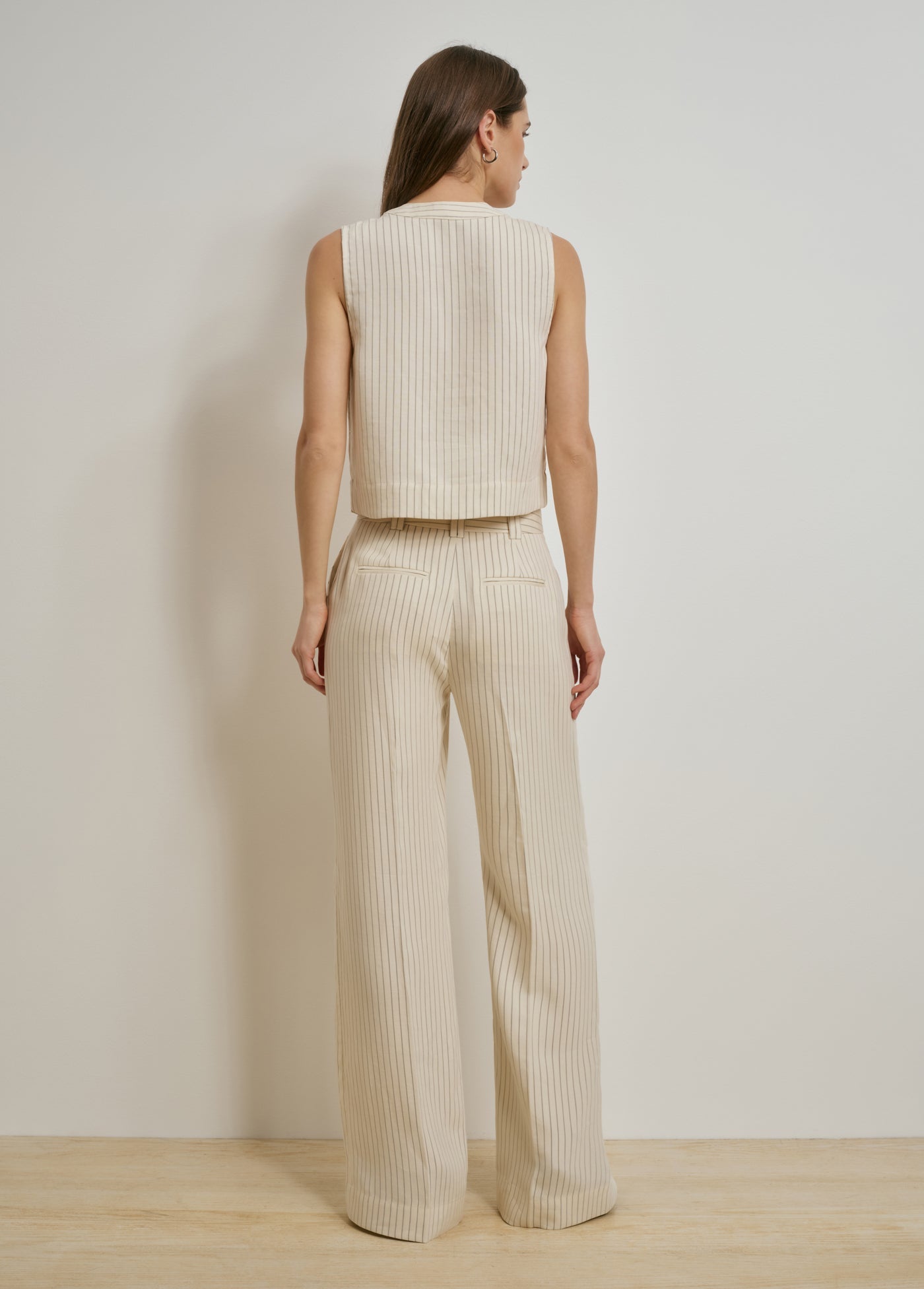 THE FINE LINE TOP