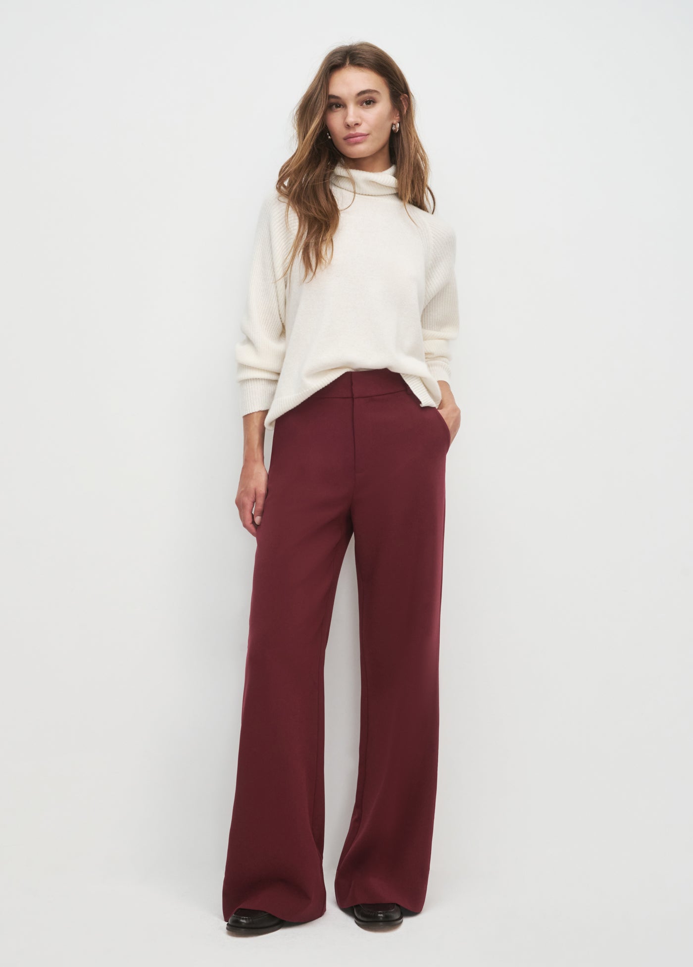 THE MINIMALIST SWEATER