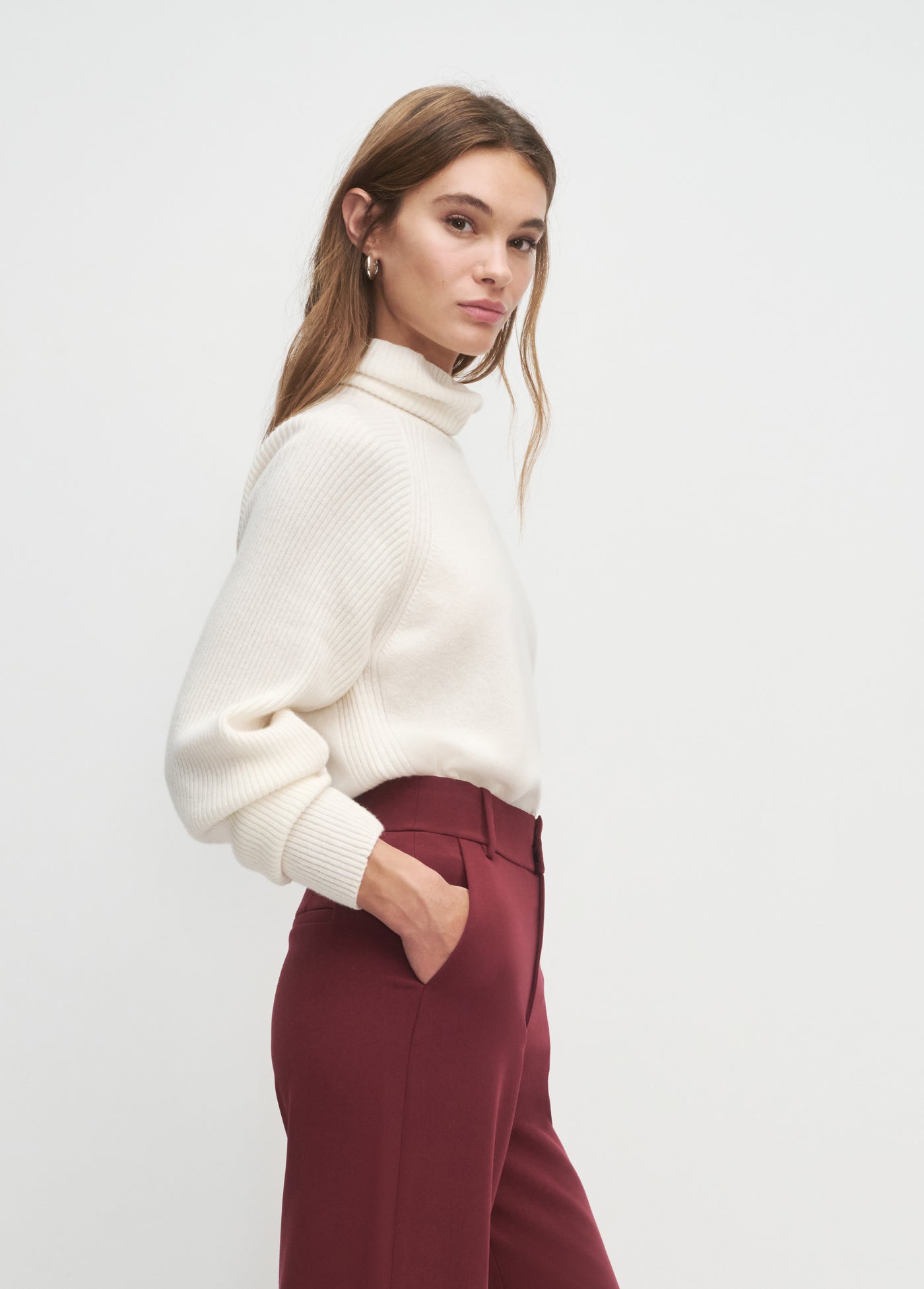 THE MINIMALIST SWEATER