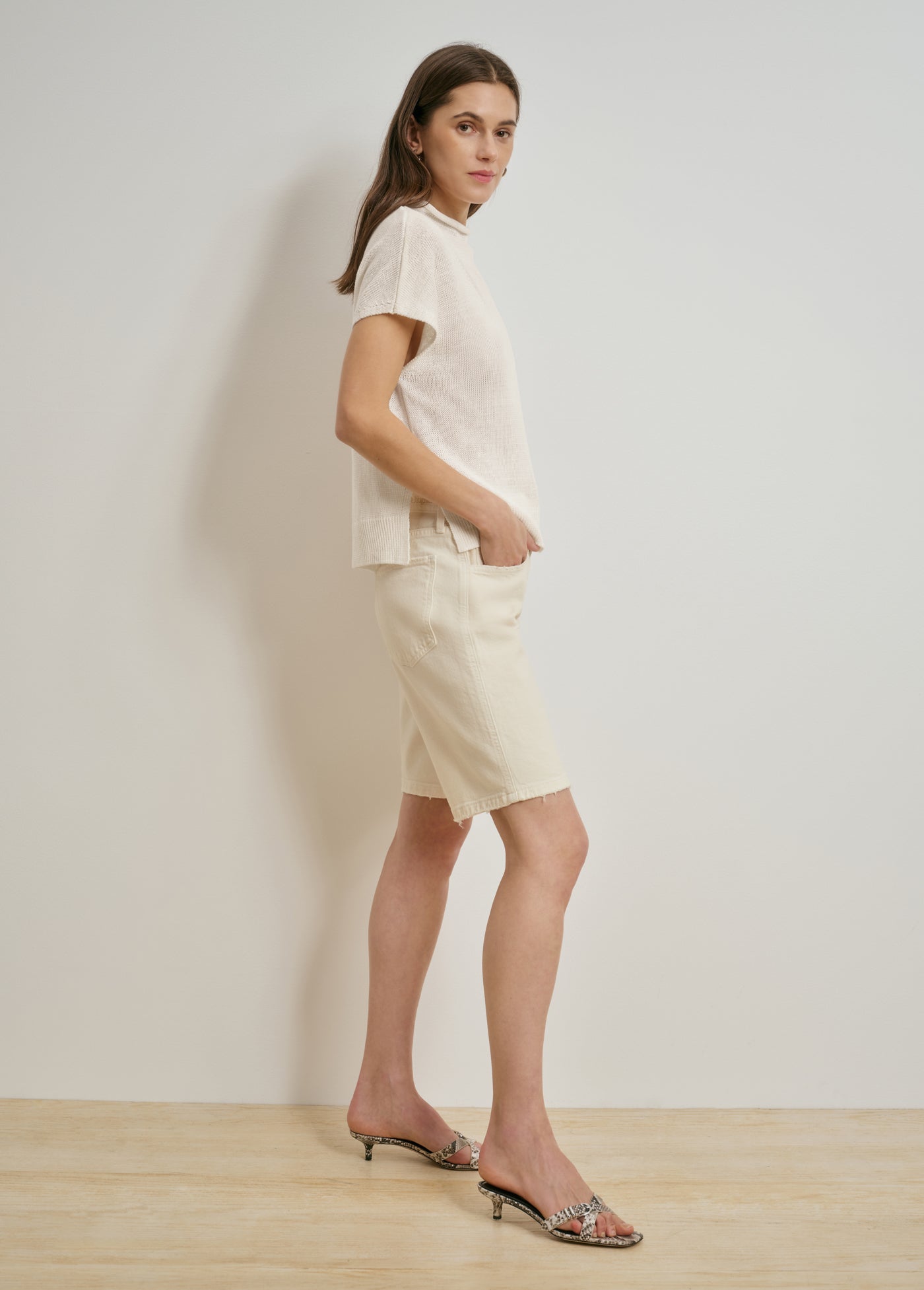 THE TOMMY LOW SLUNG BERMUDA