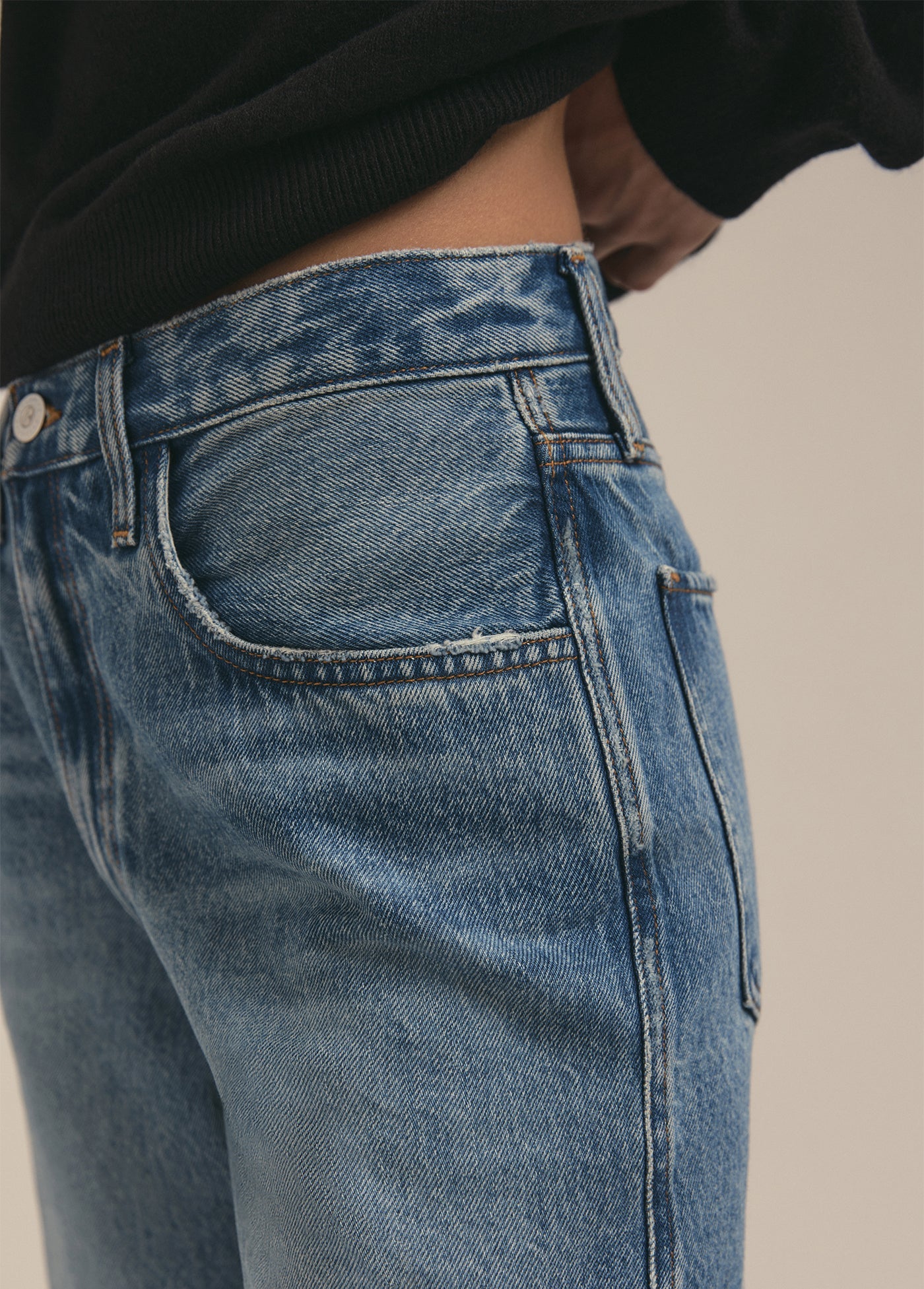 THE TOMMY LOW SLUNG BERMUDA