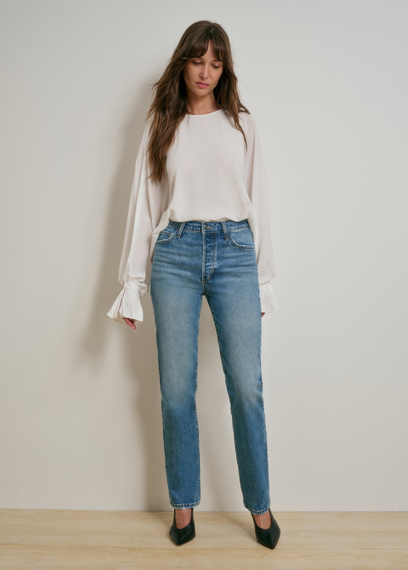 THE JEN MID RISE SLIM STRAIGHT