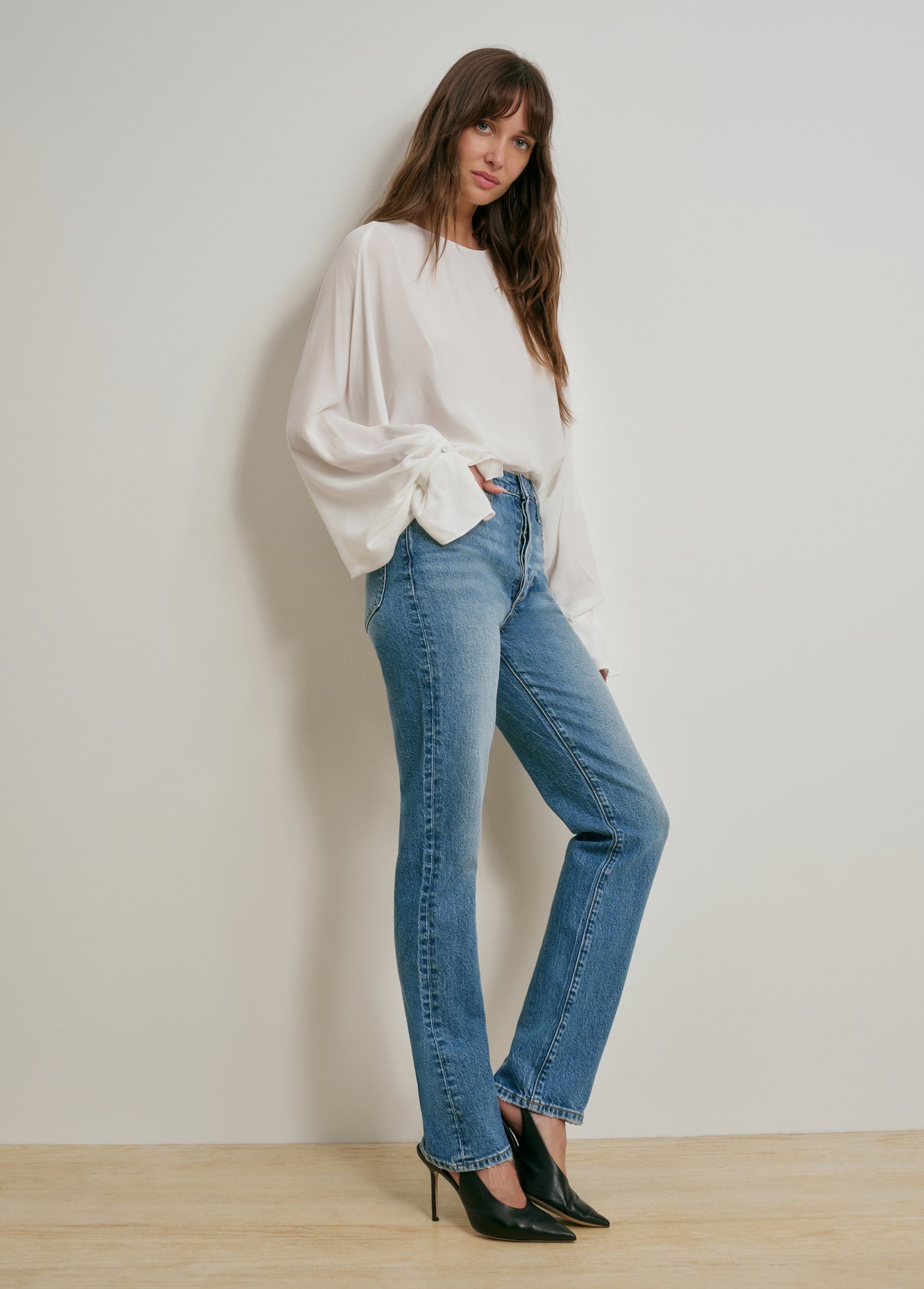THE JEN MID RISE SLIM STRAIGHT