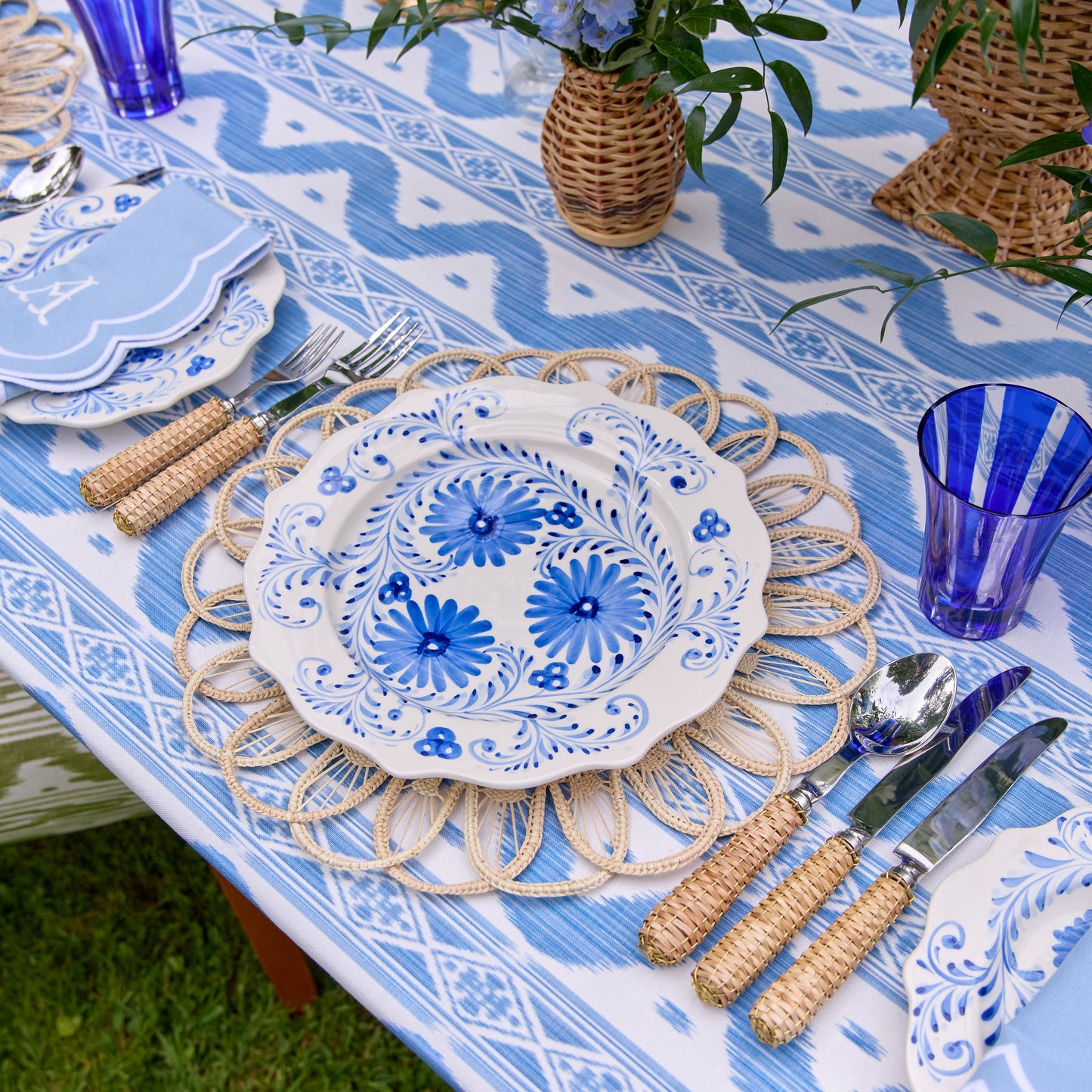 Blue Flowers Dinner Plates (Set of 4)