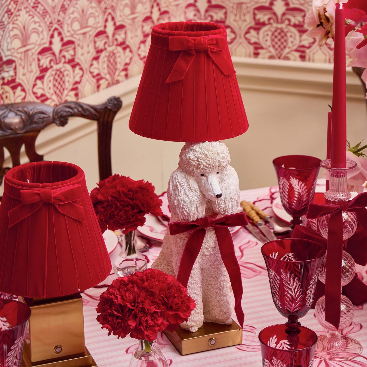 Red Velvet Bow Lampshade (18cm)
